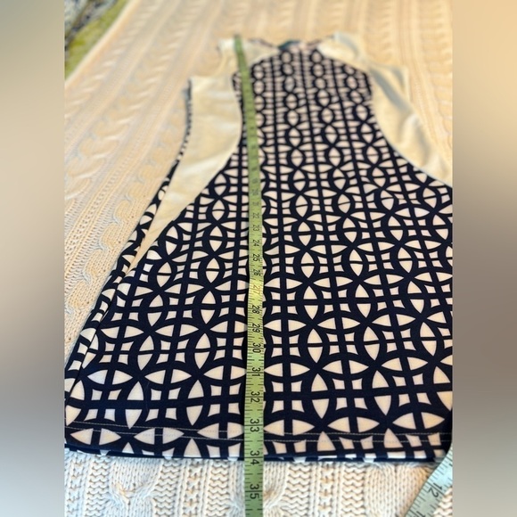 Vfish Navy and White Geometric Print Fitted Dress EUC Sz S - Picture 6 of 8